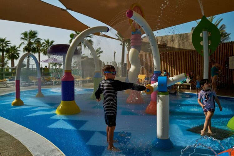 Отель Centara Mirage Beach Resort Dubai
