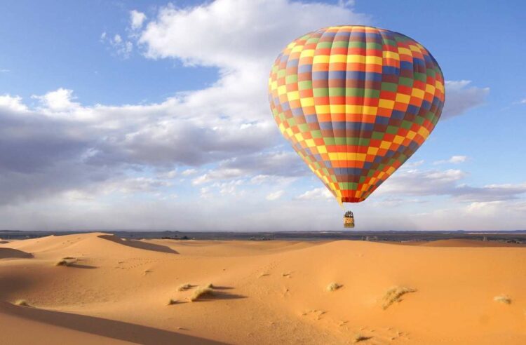 Полет на воздушном шаре над пустыней Дубая