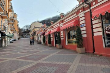 Вы сейчас просматриваете По следам Чебурашки: в Кисловодске появился туристический маршрут по местам съёмок фильма