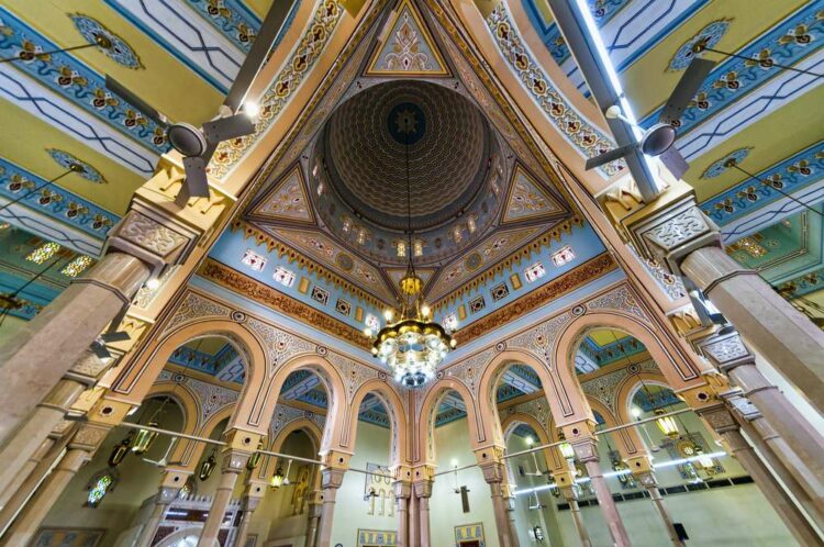 Мечеть Джумейра в Дубае внутри