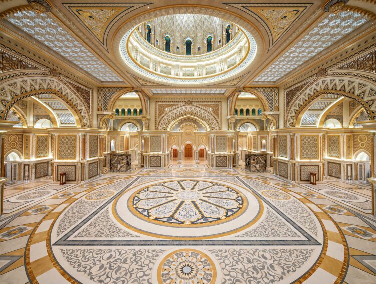 Большой зал президентского дворца