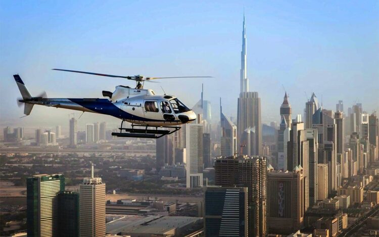 На вертолете над Дубаем