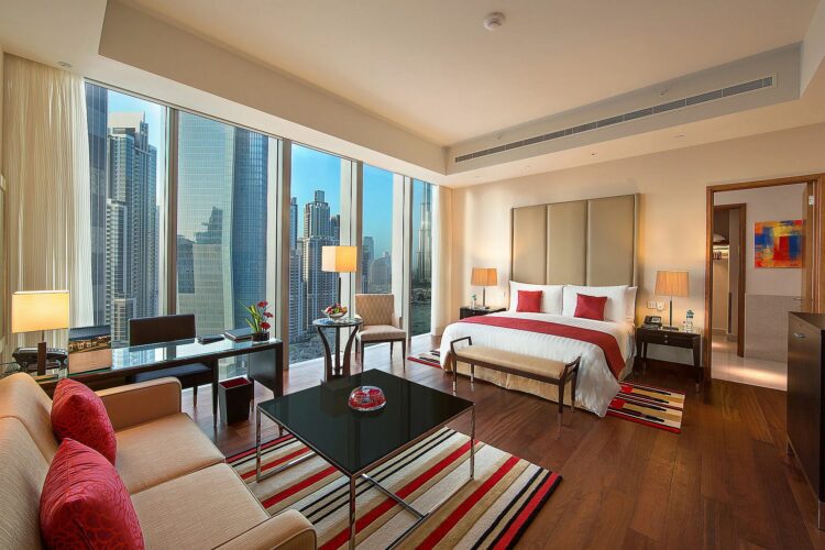 При заселении в отели Дубая взимаются налоги с туристов