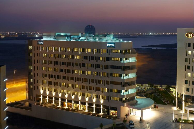 Отель Staybridge Suites Abu Dhabi Yas Island