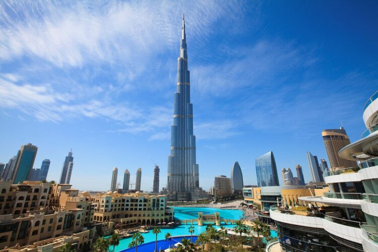Здание Бурдж-Халифа в Дубае