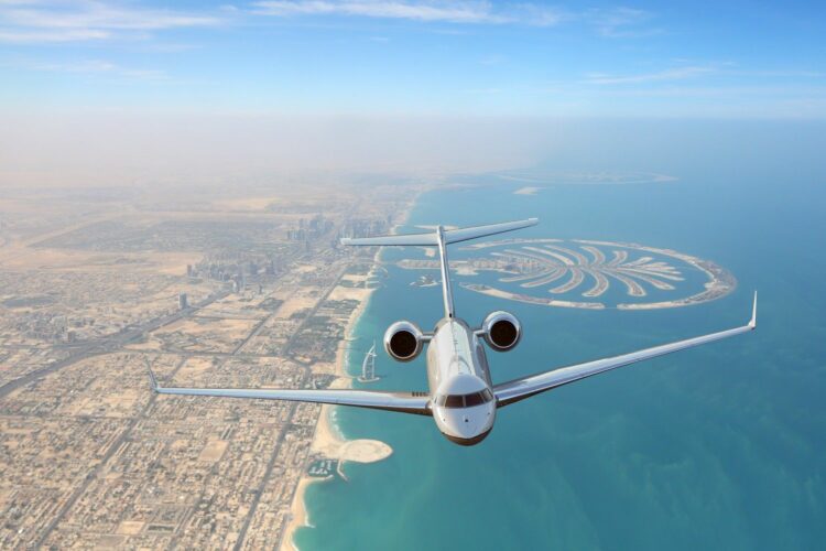 Самолет в Дубай в район Джумейра