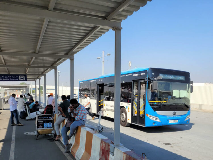 автобус из аэропорта Шарджи