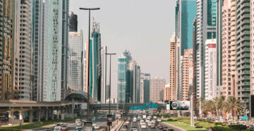 Как добраться из Шарджи до Дубая самостоятельно в 2024 году