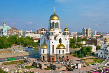 Вы сейчас просматриваете Храм на Крови в Екатеринбурге