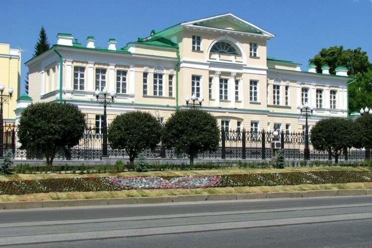 Музей истории камнерезного и ювелирного искусства Екатеринбурга