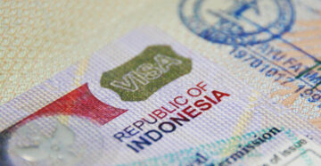 Для заядлых путешественников: Индонезия ввела многократную пятилетнюю туристическую визу