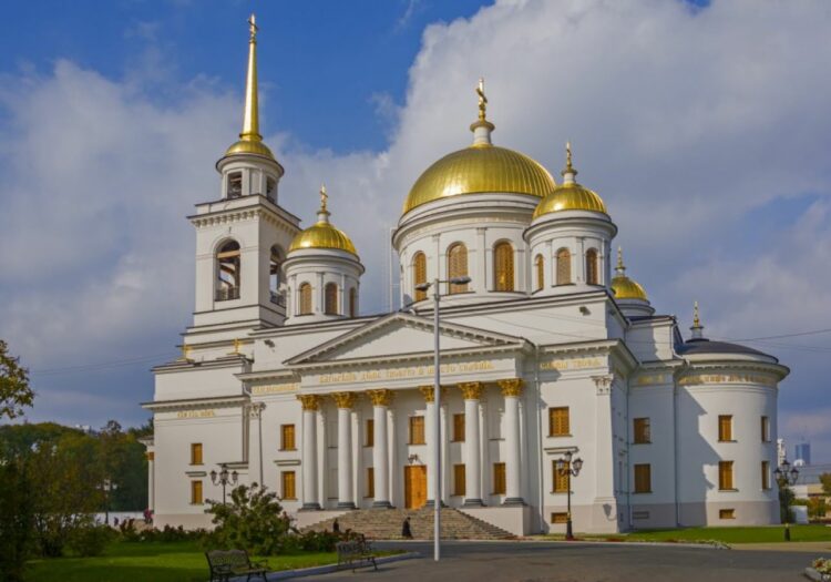 Ново-Тихвинский женский монастырь 