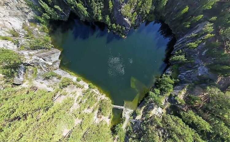 Озеро Тальков камень 