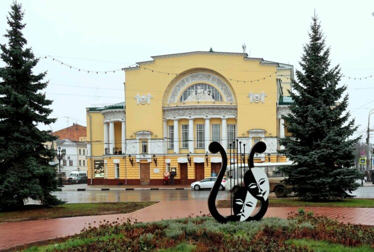 Национальный театр в Ярославле