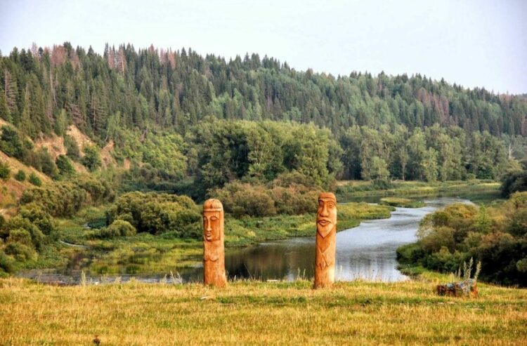 Молебская аномальная зона