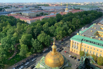 Вы сейчас просматриваете Александровский сад в Санкт-Петербурге