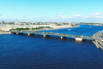 Вы сейчас просматриваете Литейный мост в Санкт-Петербурге