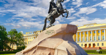 Памятник «Медный всадник» в Санкт-Петербурге