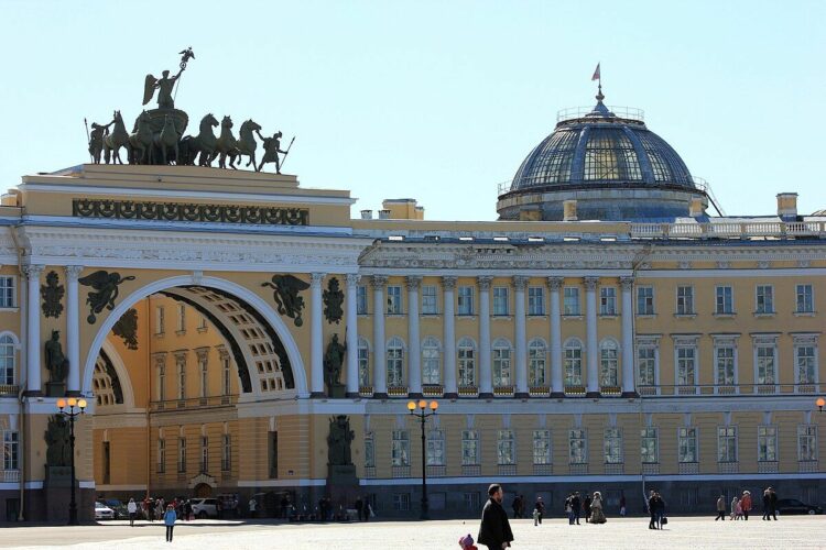 Триумфальная арка в Санкт-Петербурге