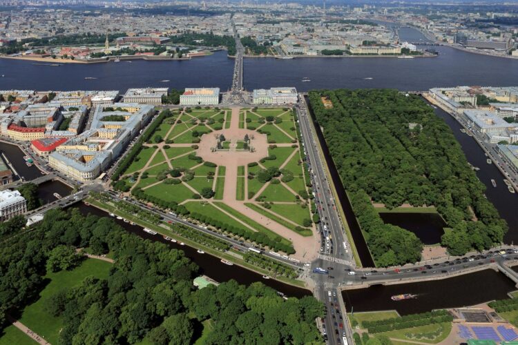 Летний сад сверху