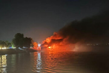 Вы сейчас просматриваете Сотни пассажиров эвакуированы: сильнейший пожар возник на круизном лайнере, шедшем по Нилу