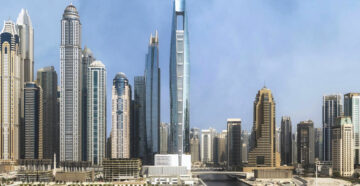 Побили собственный рекорд: в Дубае открылся самый высокий в мире отель
