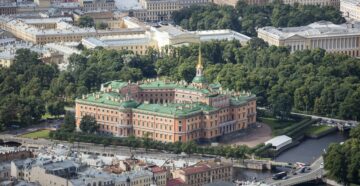 Михайловский замок в Санкт-Петербурге