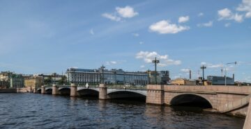 Сампсониевский мост в Санкт-Петербурге