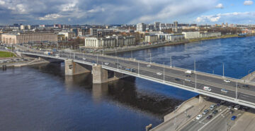 Володарский мост в Санкт-Петербурге