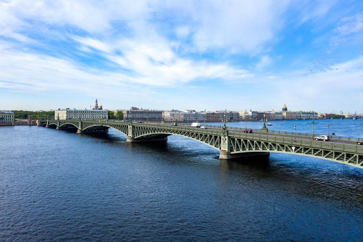 Троицкий мост в Санкт-Петербурге