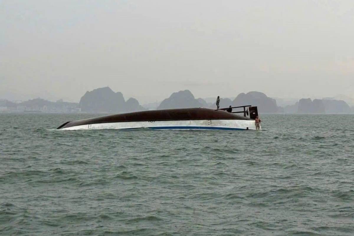 Десятки пассажиров погибли: туристическое судно Wonder Sea перевернулось во Вьетнаме