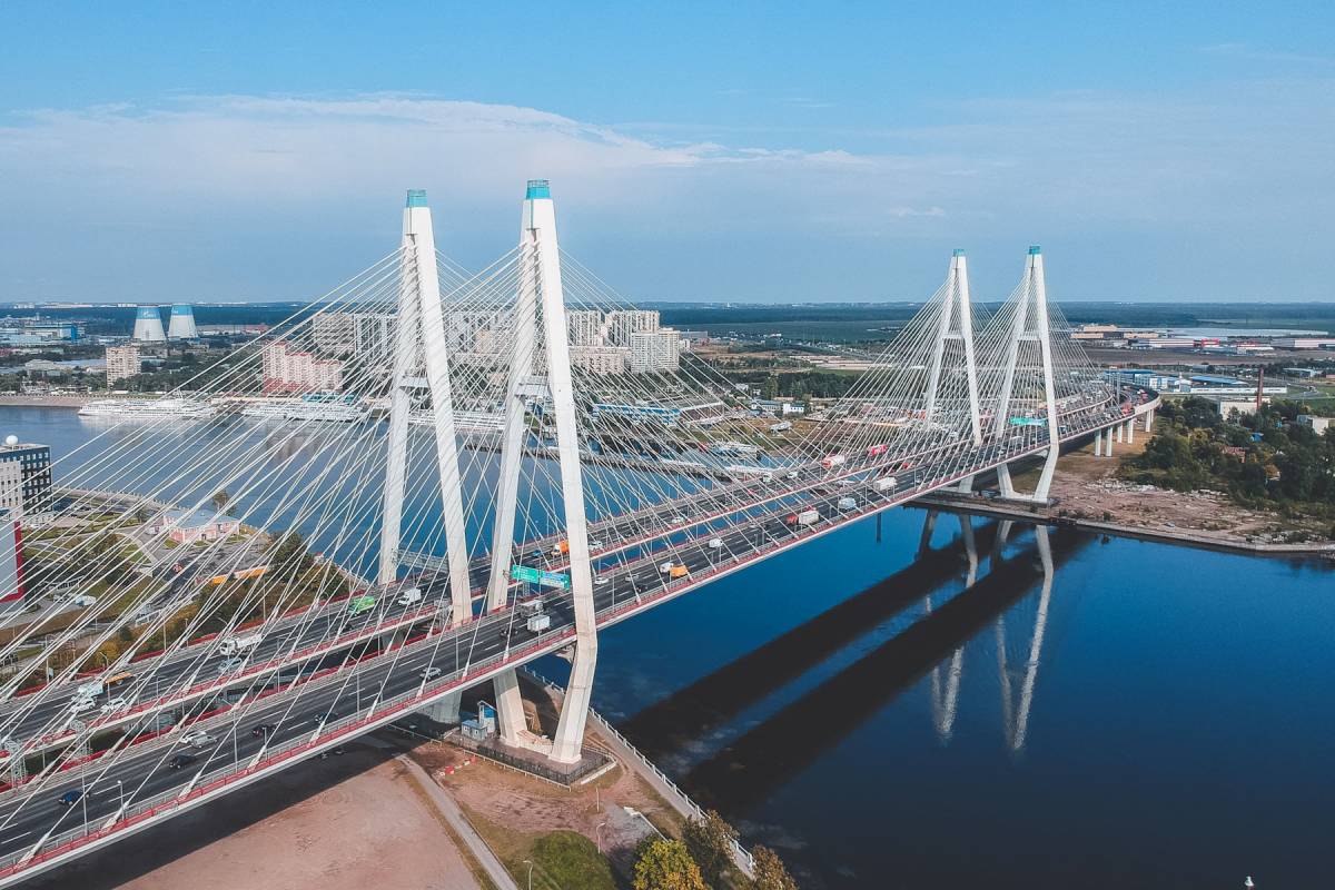 Большой Обуховский мост в Санкт-Петербурге