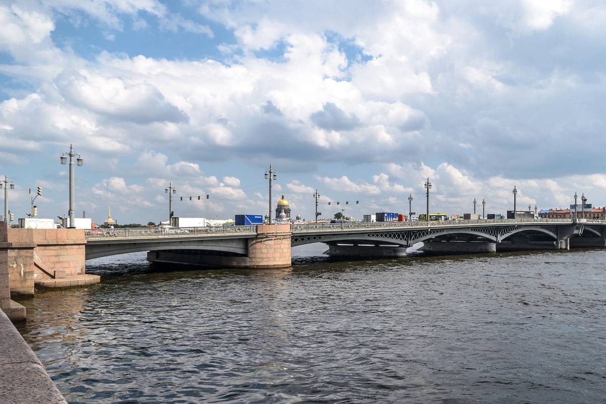 Благовещенский мост в Санкт-Петербурге