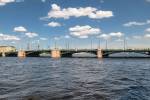 Биржевой мост в Санкт-Петербурге